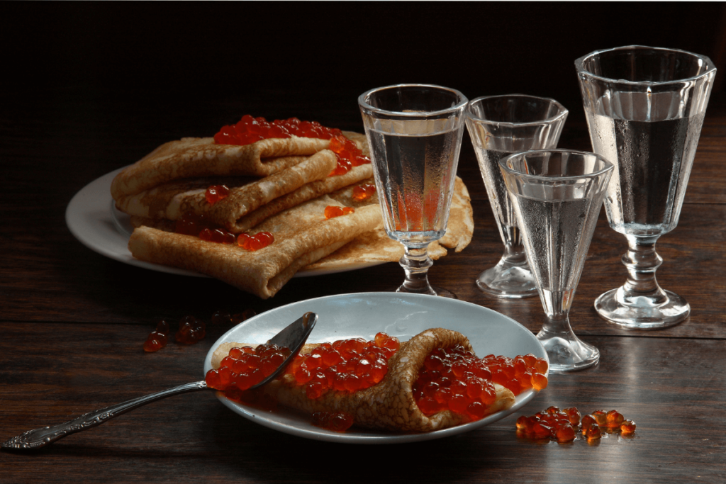 Blinis com Caviar e Vodka
Sabor Sofisticado