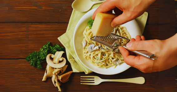 Carbonara: Tradição vs. Modernidade