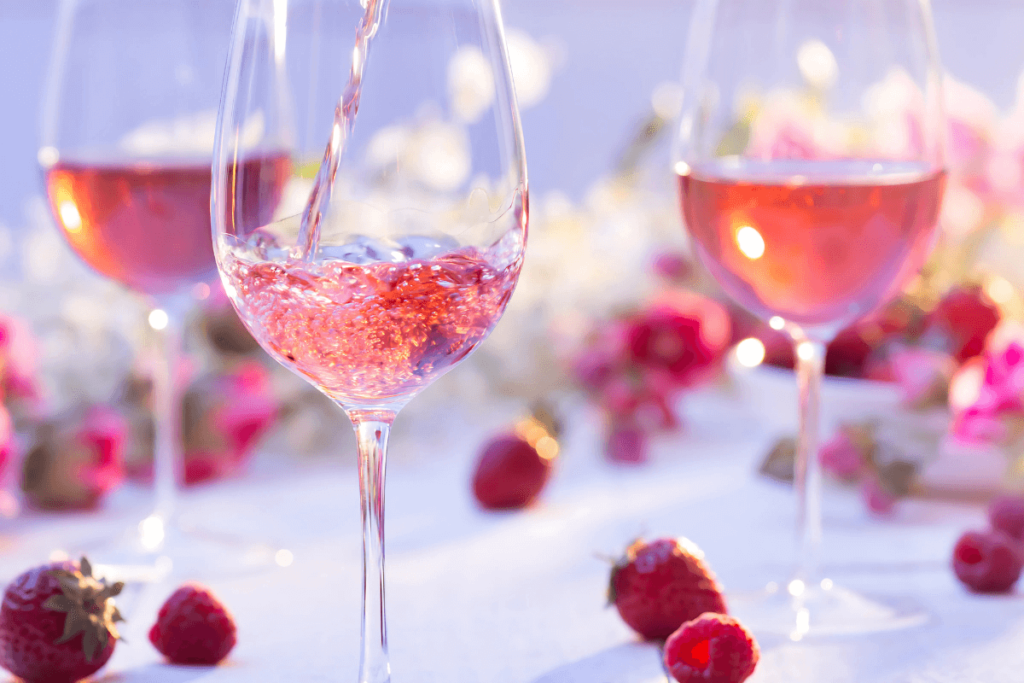Taça de Rosé Seco.
Tipos de rosé: guia completo.